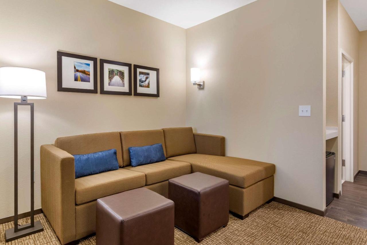 Comfort Suites Newnan Kültér fotó