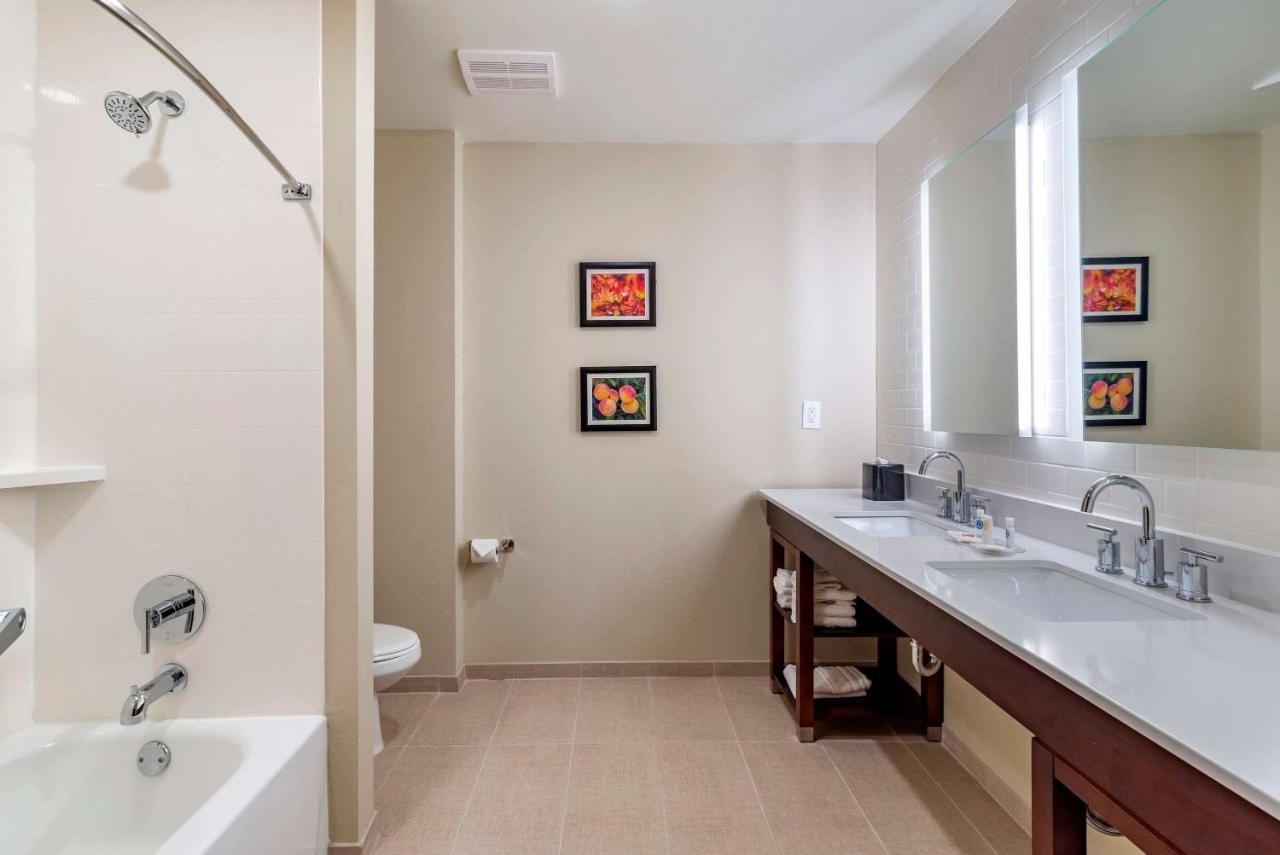 Comfort Suites Newnan Kültér fotó